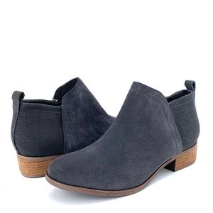 NWT Toms Gray Deia Side Zipper Suede Ankle Booties Size 9.5